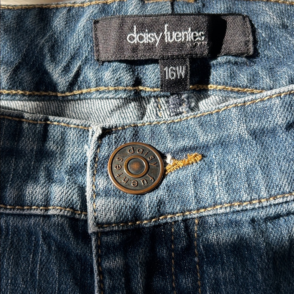 Daisy Fuentes Cropped Blue Denim Jeans Size 16W - Picture 5 of 9